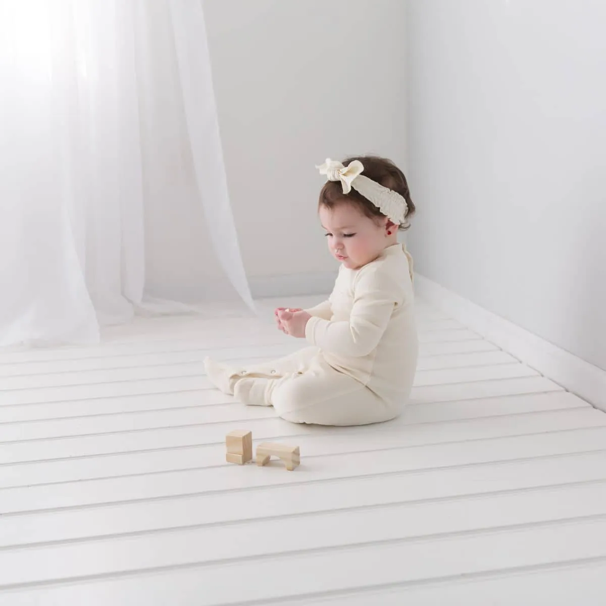 L'ovedbaby Organic Smocked Tie Headband - Buttercream