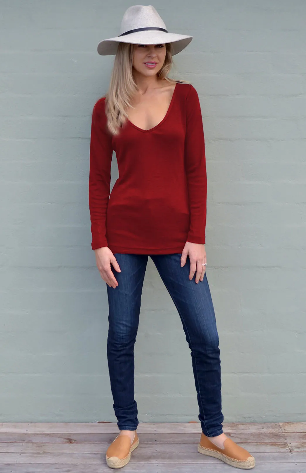 V-Neck (Rib) Top