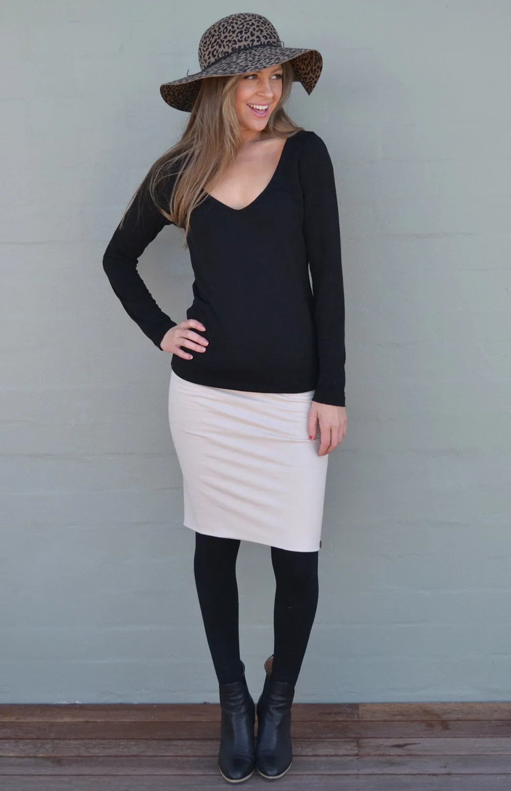 V-Neck Top - Rib (size 10)