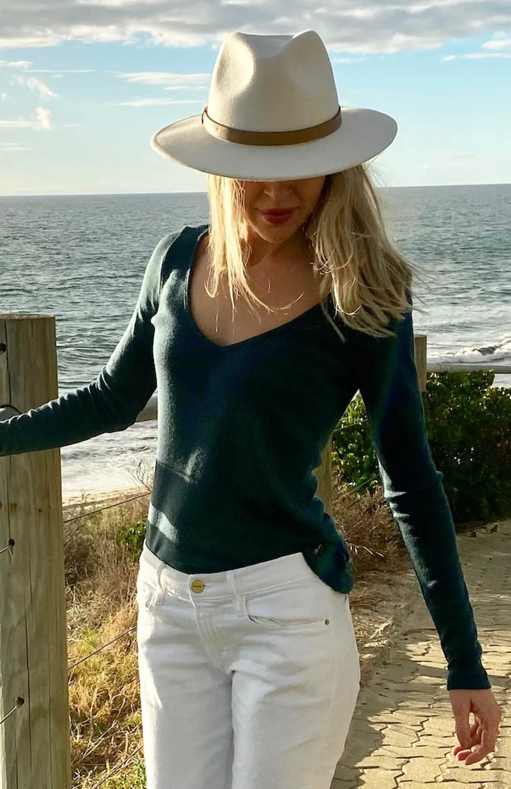 V-Neck Top - Rib (size 10)