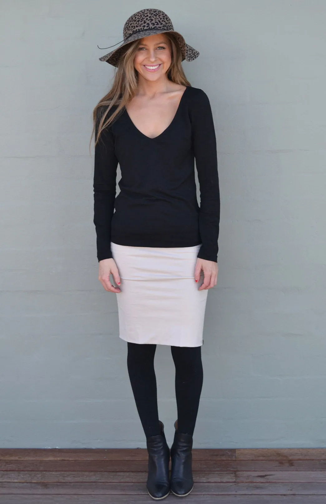 V-Neck Top - Rib (size 10)